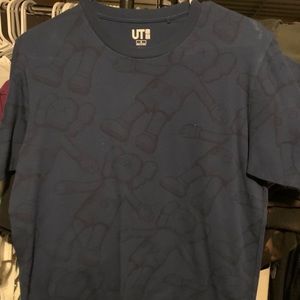 Uniqlo KAWS